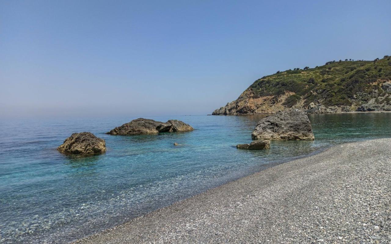 Tramontana House1 Apartment Kalivia  Екстериор снимка